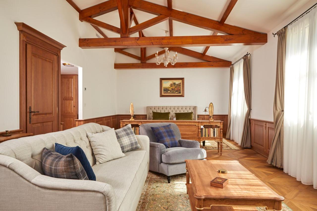 Chateau De Clotte & Suites Les Salles-de-Castillon Екстериор снимка