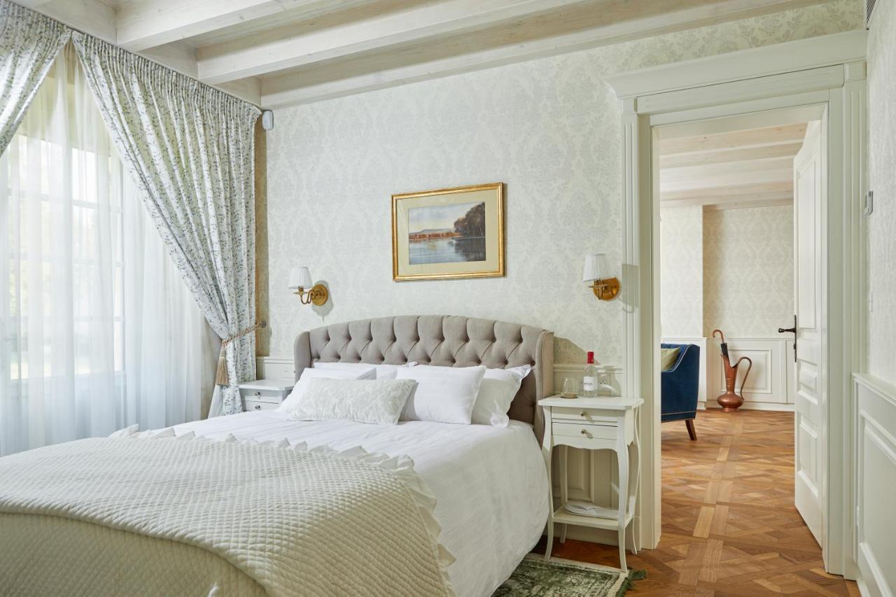 Chateau De Clotte & Suites Les Salles-de-Castillon Екстериор снимка